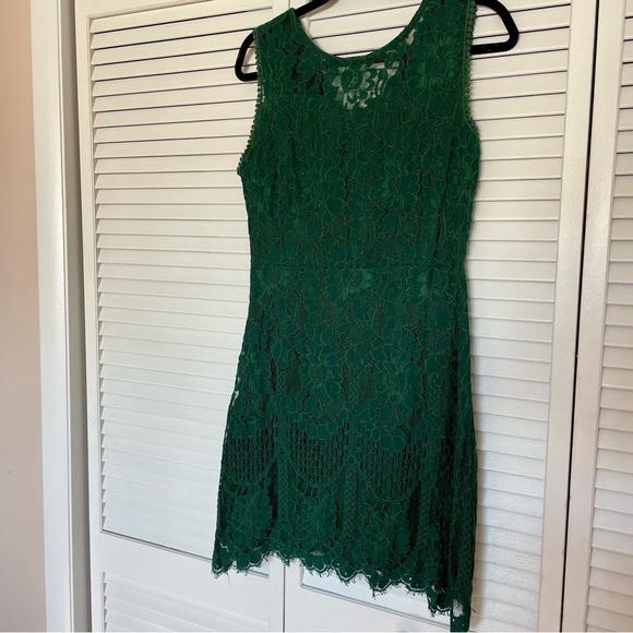 Green Lace Dress - Picture 2 of 5